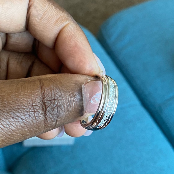 warranty on rings,. Rings can be resize,cleaned and get diamond replaced . - Picture 9 of 10